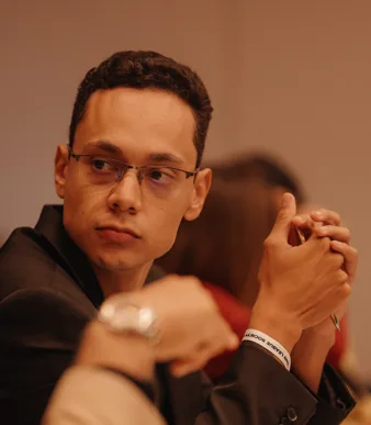 Thiago Rodrivera, especialista em tráfego pago para confeitarias
